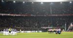 24-01-2009 VOETBAL: EREDIVISIE: Feyenoord-Willem II: ROTTERDAM
Stilte in de kuip 

Foto: Edwin Verheul